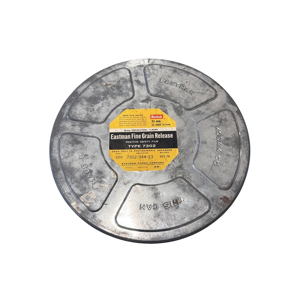 Vintage Eastman Kodak 35mm Metal Film Canister Type 7302 Fine Grain Release Tin